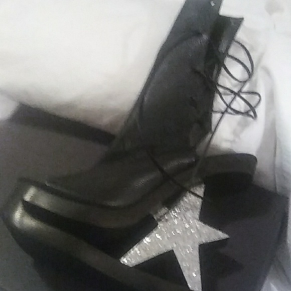 Shoes - Picture 2 of 5